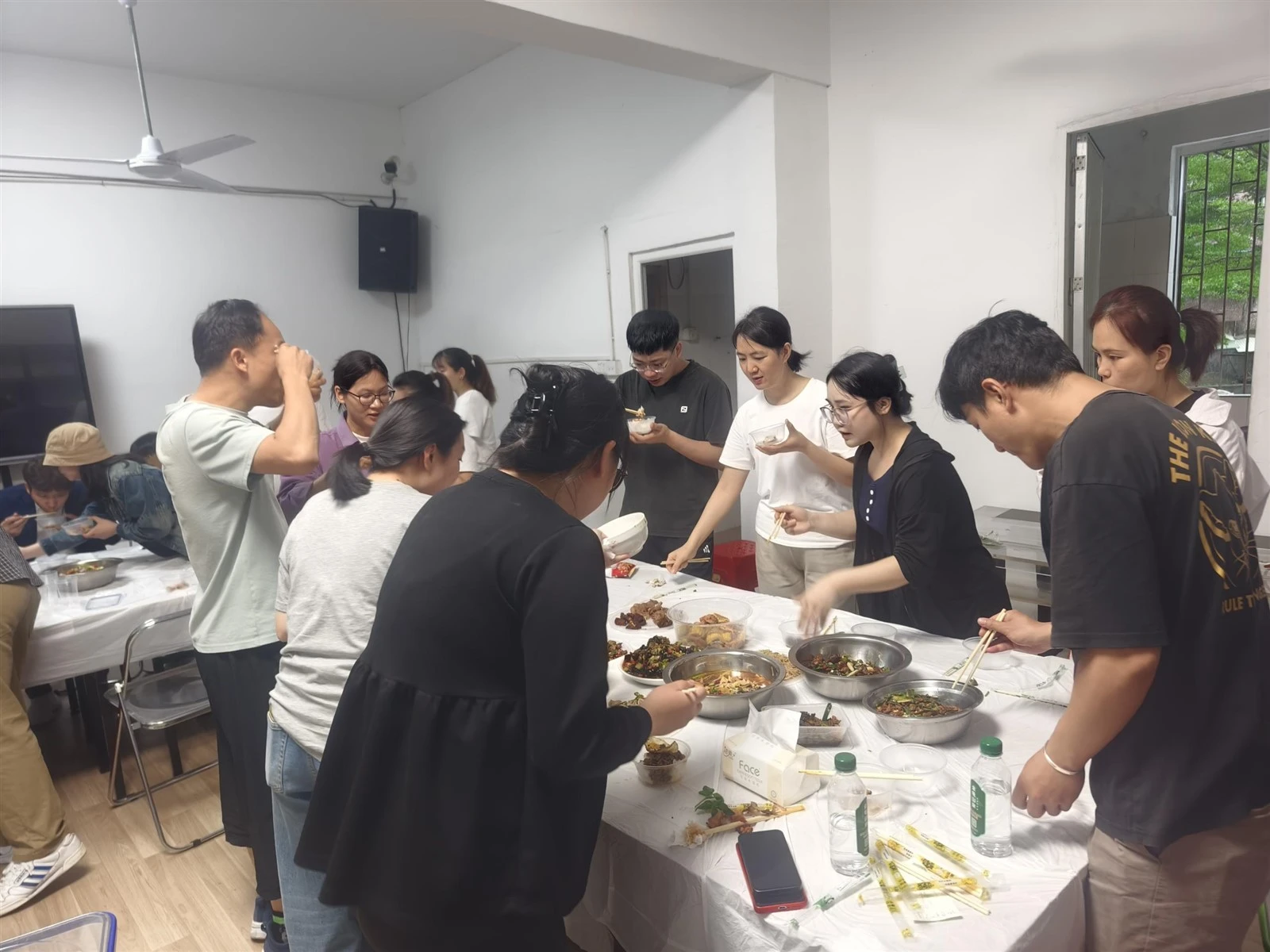 acrylic display factory team activity 2 acrylic display factory team activity 2